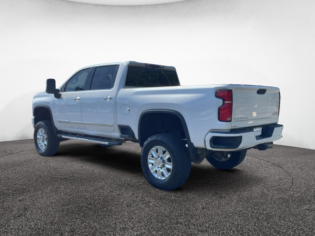 Used 2024 Chevrolet Silverado High Country Crew Cab