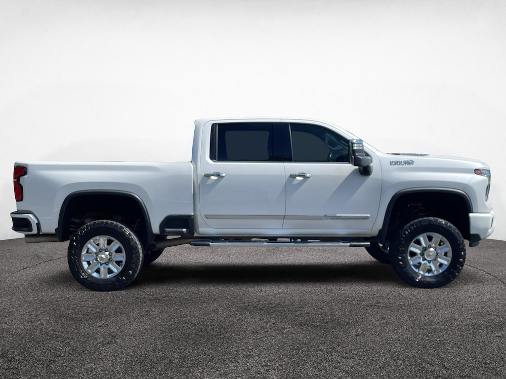 Used 2024 Chevrolet Silverado High Country Crew Cab