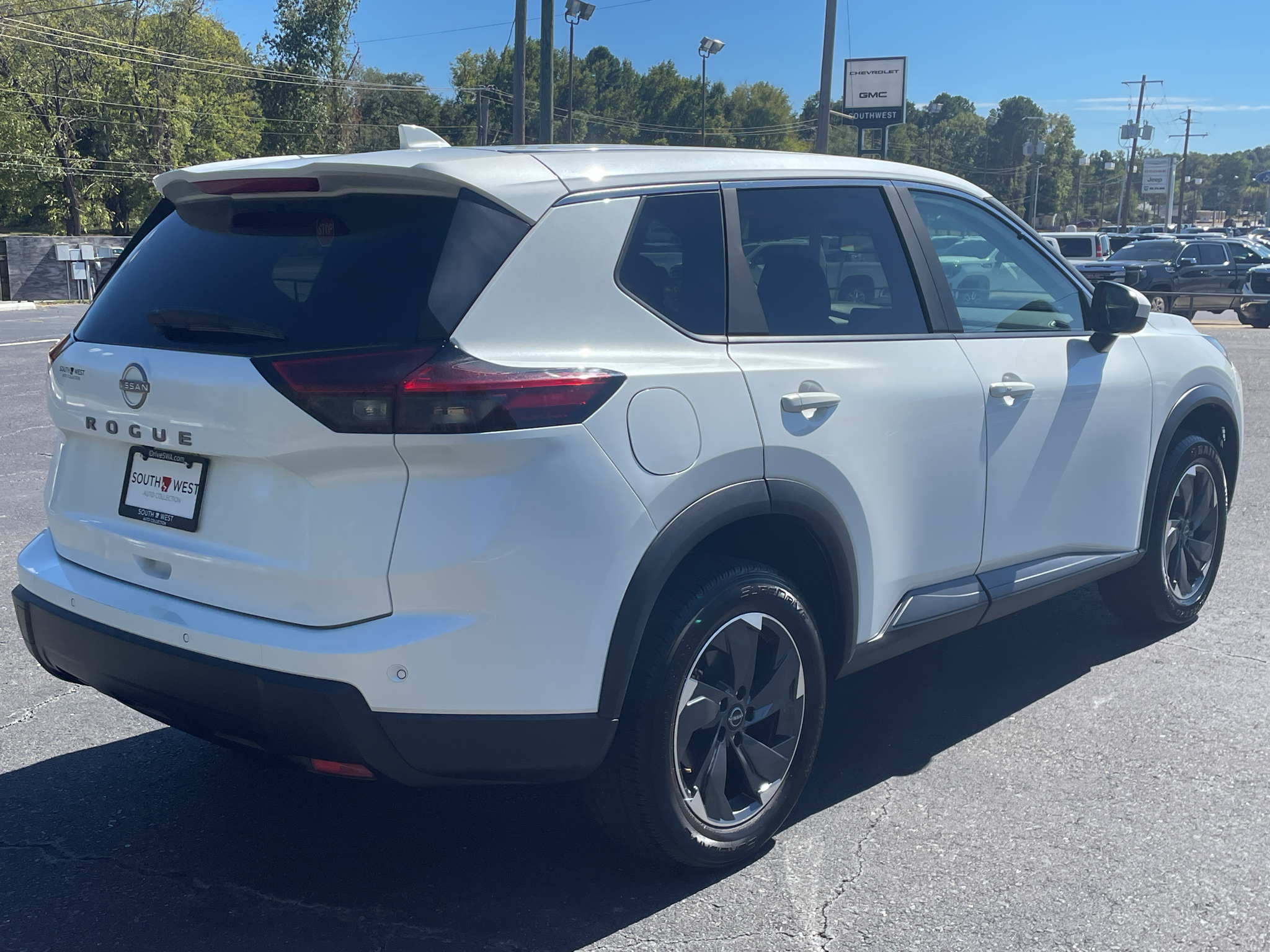 Used 2025 Nissan Rogue SV SUV