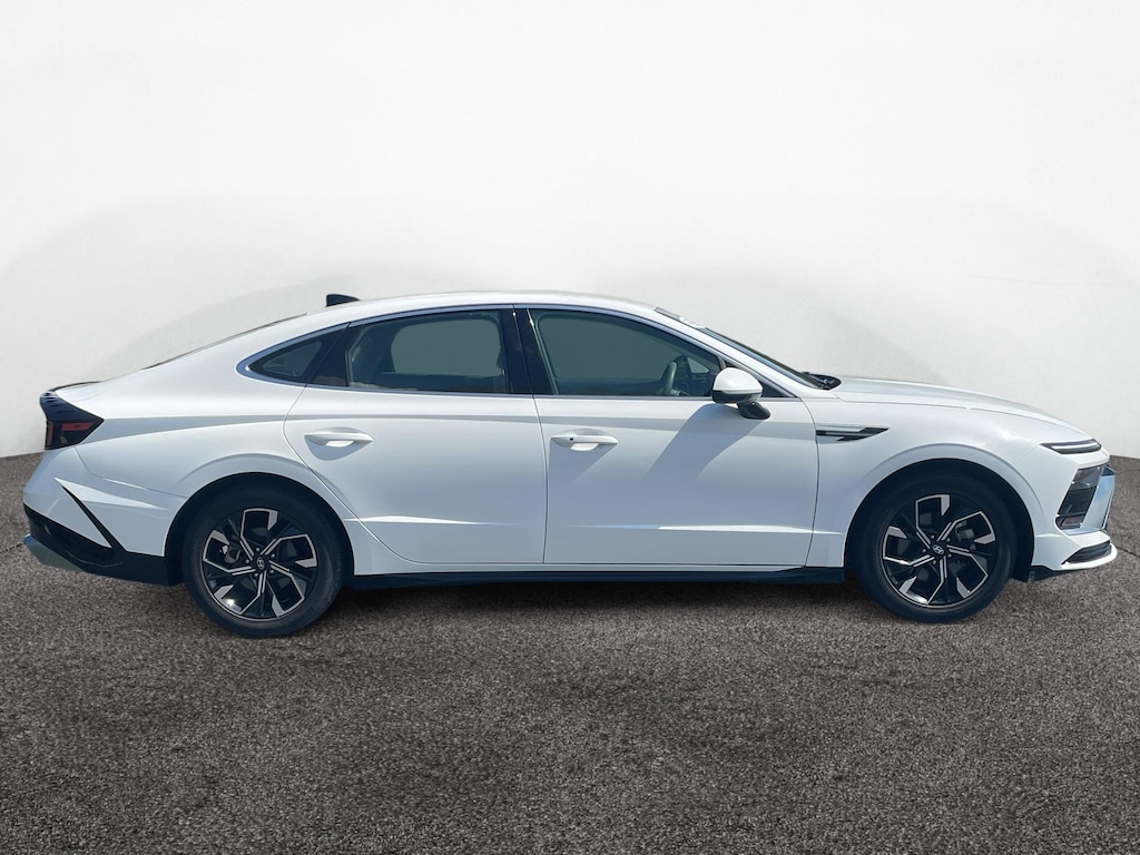 Used 2025 Hyundai Sonata SEL Sedan