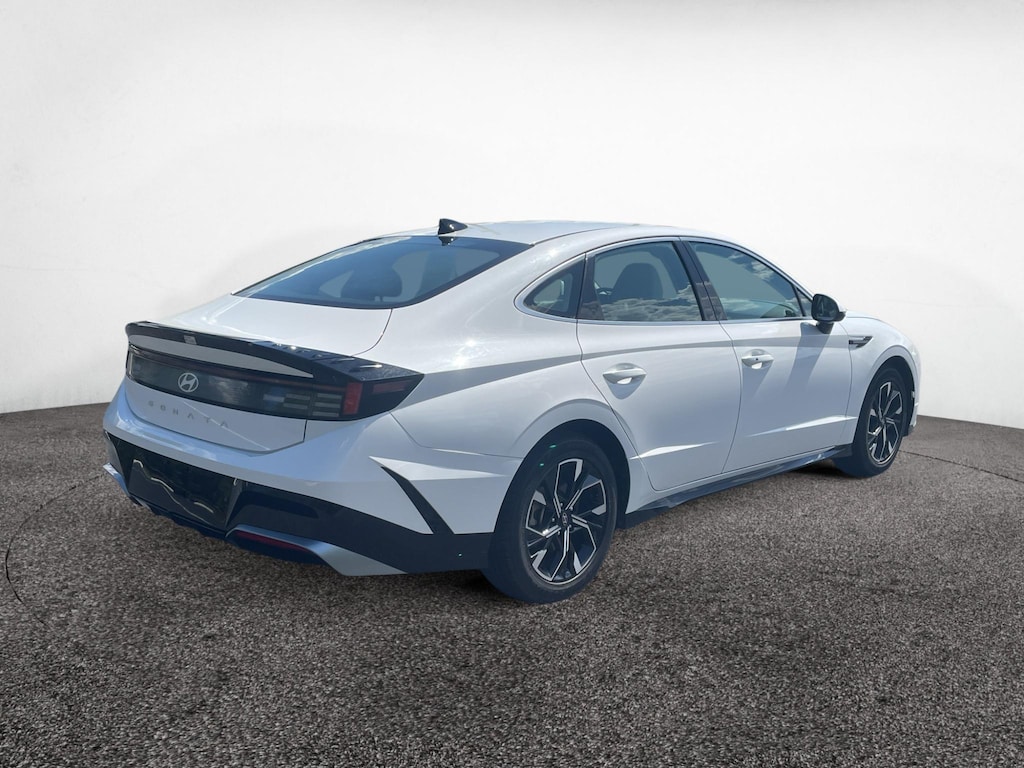 Used 2025 Hyundai Sonata SEL Sedan