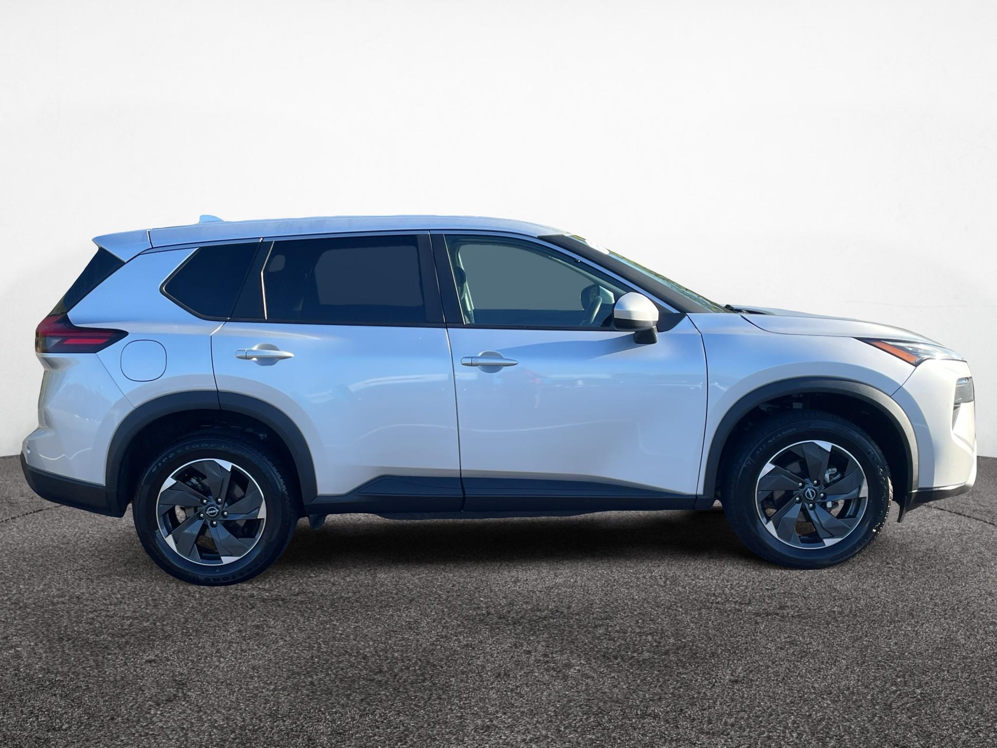 Used 2025 Nissan Rogue SV SUV