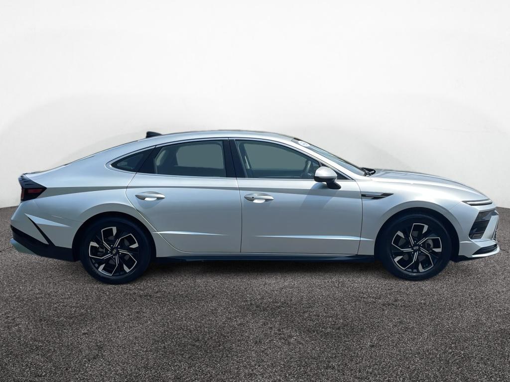 Used 2025 Hyundai Sonata SEL Sedan