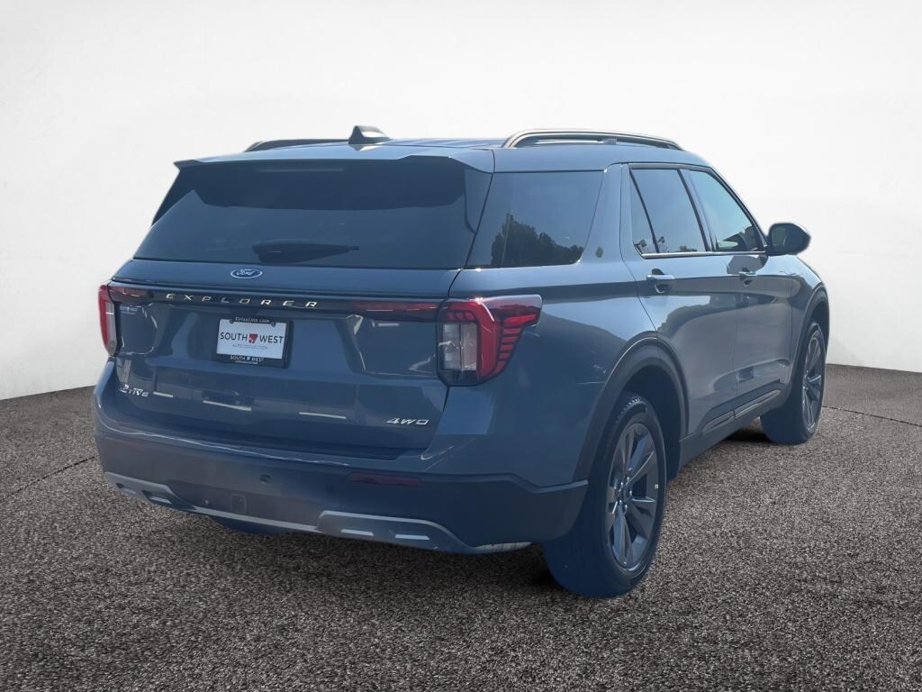 New 2026 Ford Explorer Active w/200A Pkg SUV
