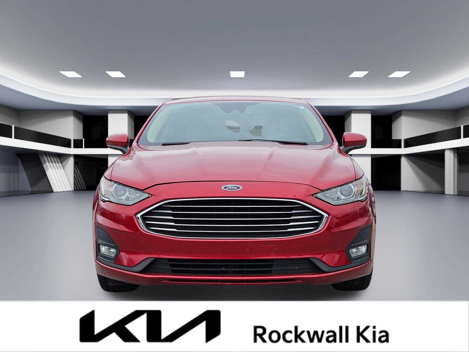 2020 Ford Fusion SE