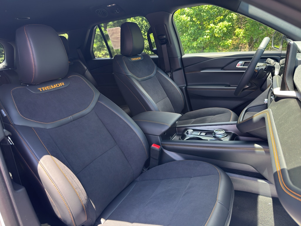 2026 Ford Explorer Tremor - Photo 18