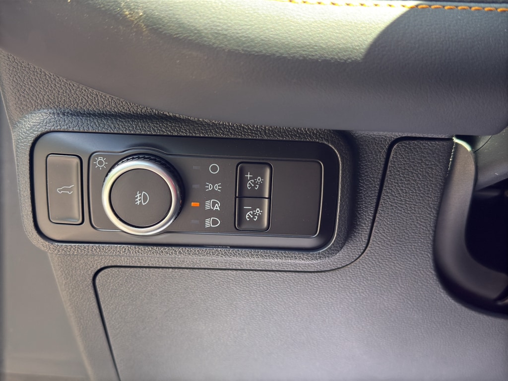 2026 Ford Explorer Tremor - Photo 15