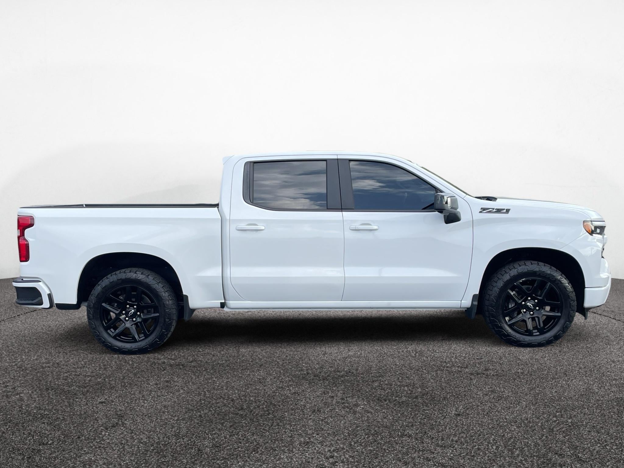 Used 2024 Chevrolet Silverado 1500 RST with VIN 2GCUDEED6R1228536 for sale in Little Rock