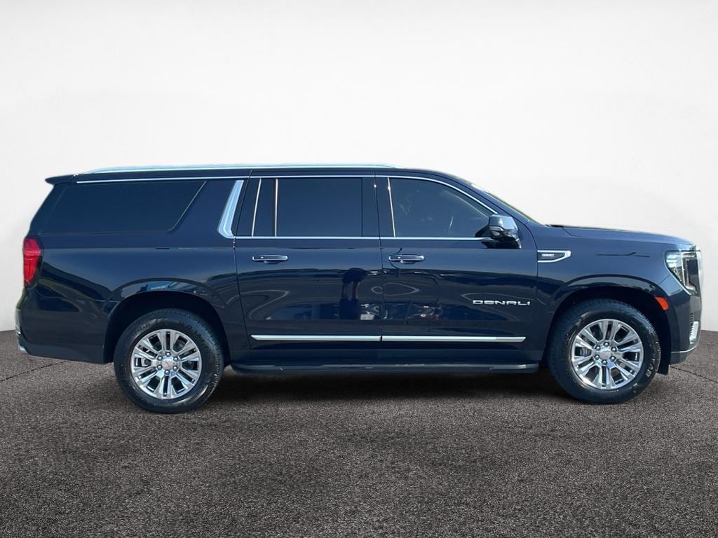 Used 2022 GMC Yukon XL Denali Sport Utility