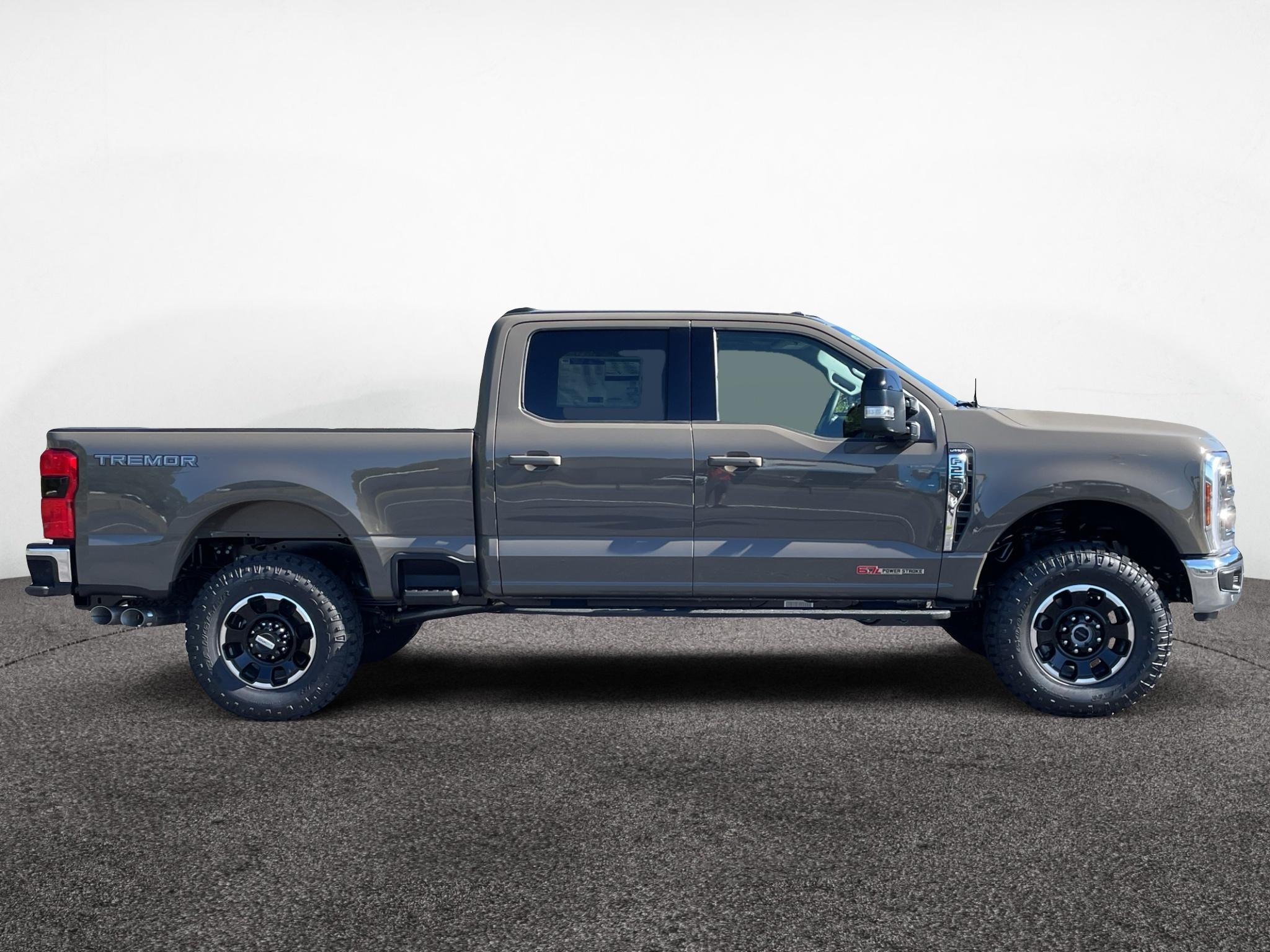 New 2027 Ford F-250 Lariat Crew Cab