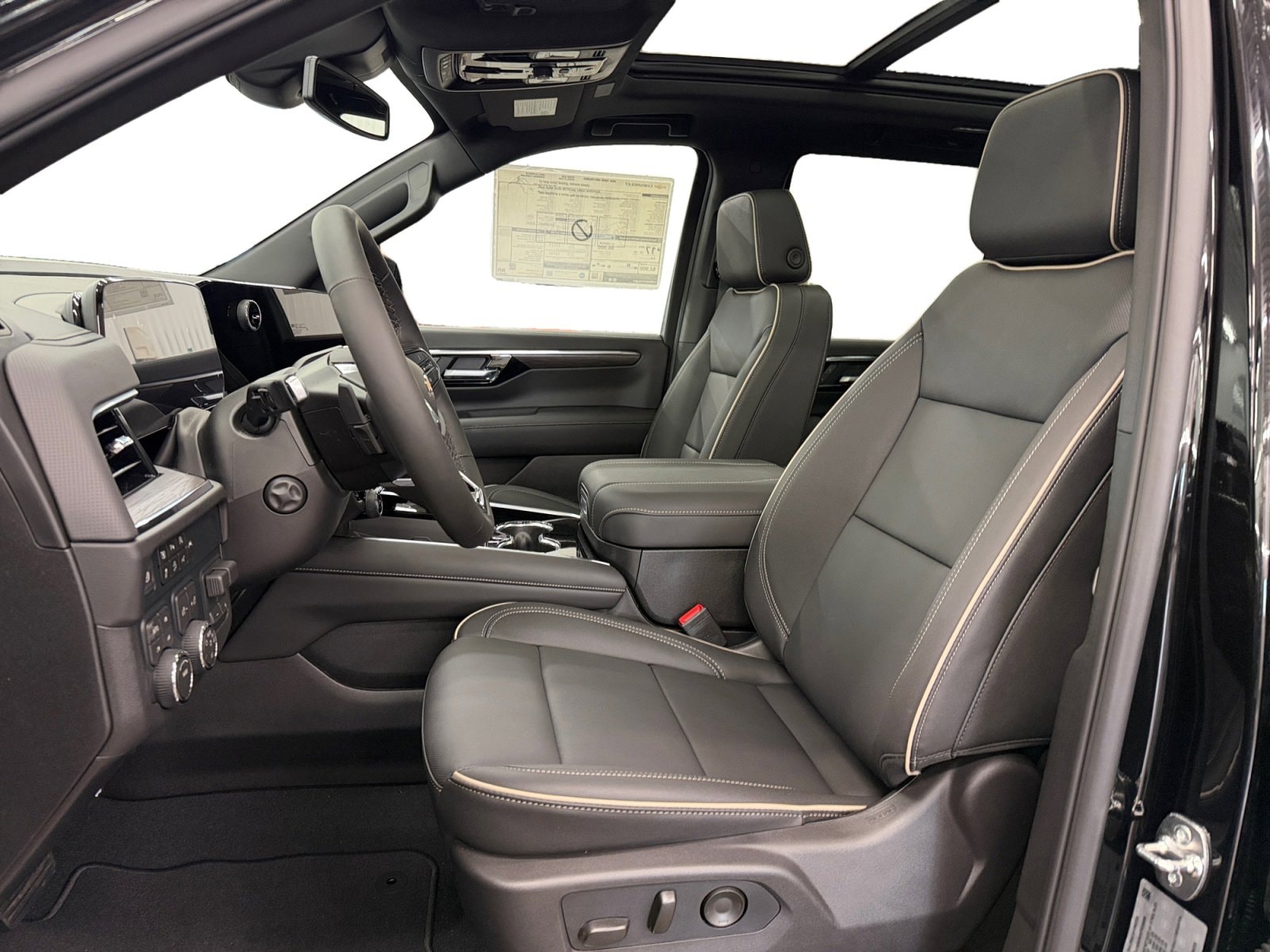 2026 Chevrolet Tahoe Premier - Photo 9