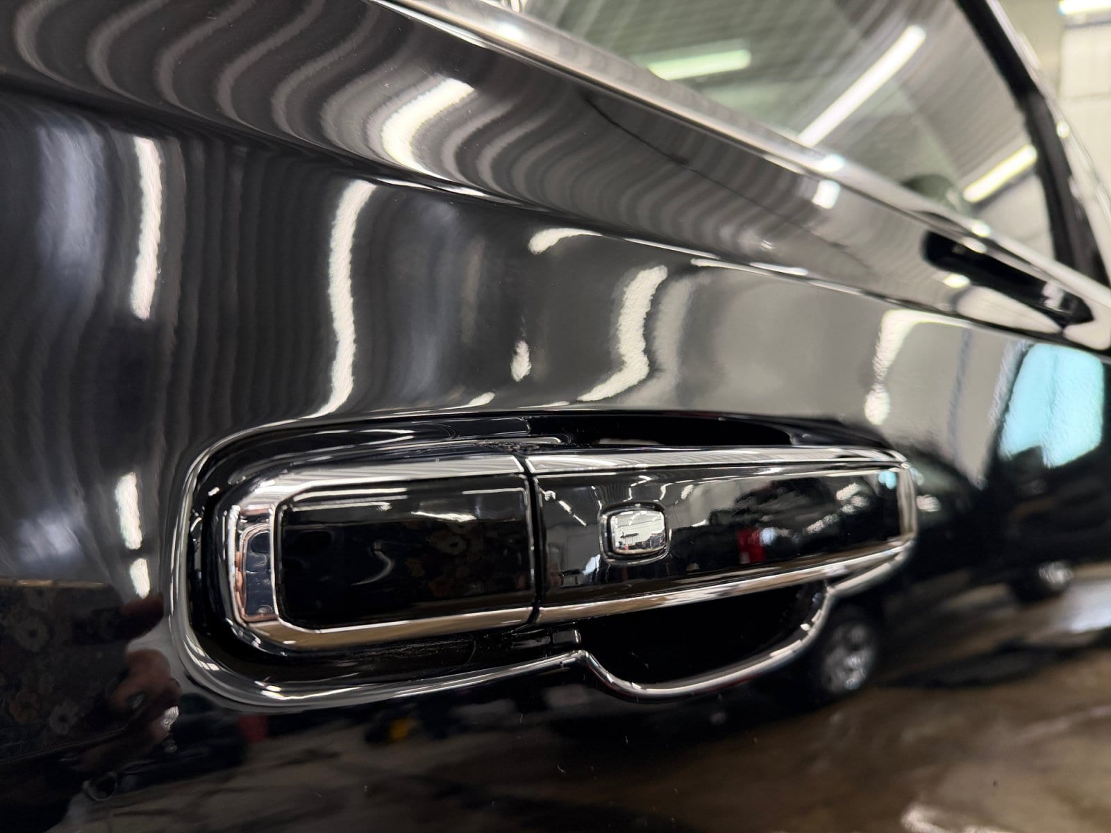 2024 GMC Yukon Denali - Photo 32