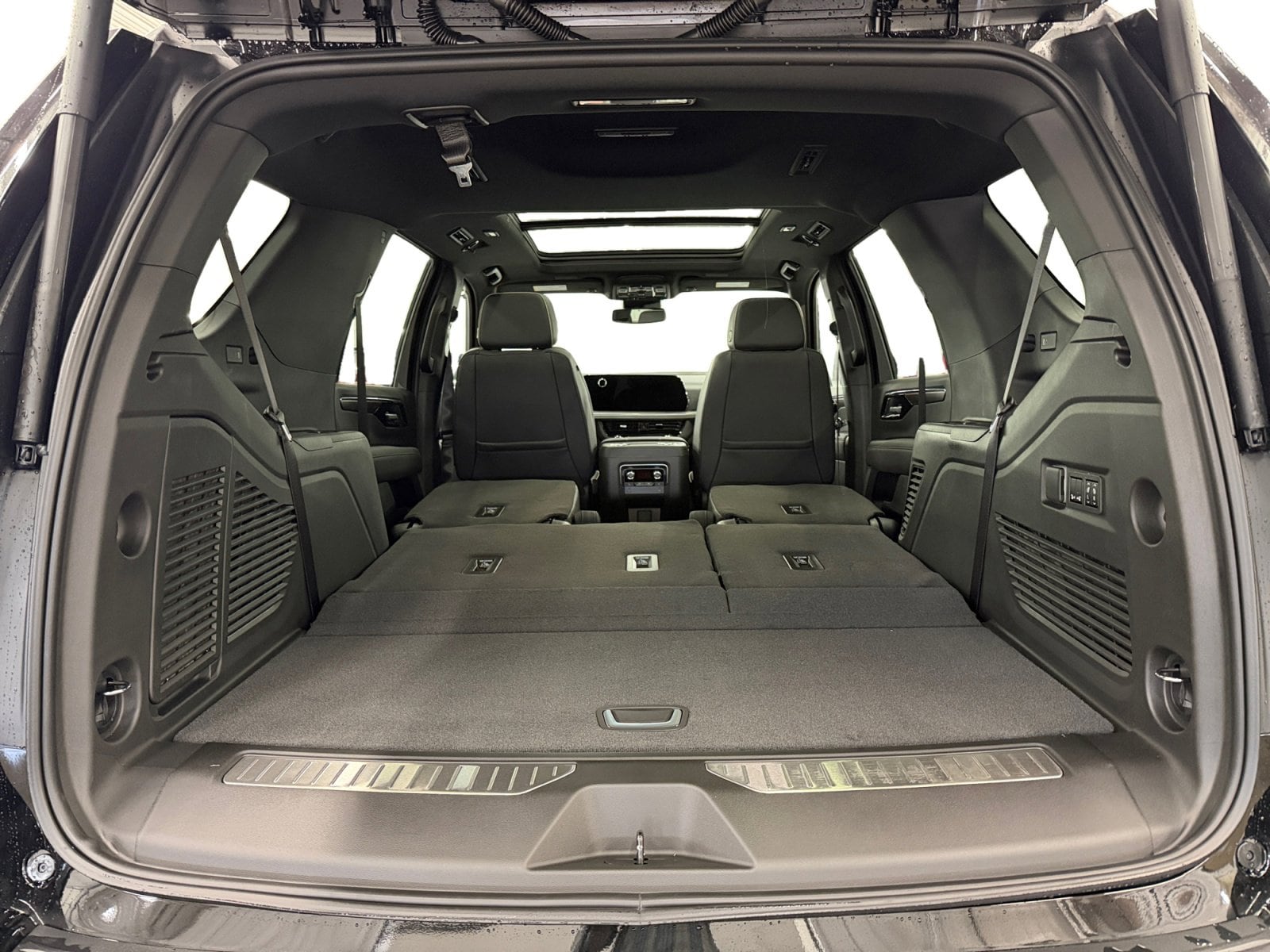 2026 Chevrolet Tahoe Premier - Photo 31