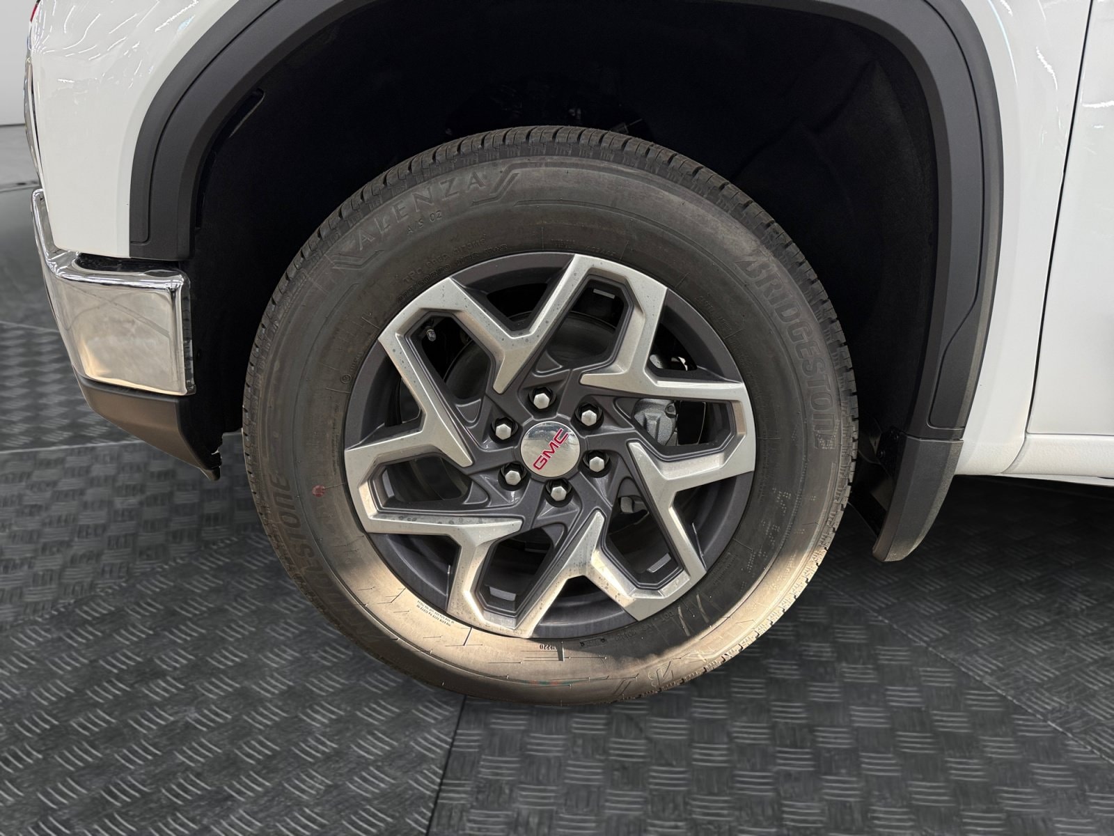 2026 GMC Sierra 1500 SLT - Photo 34