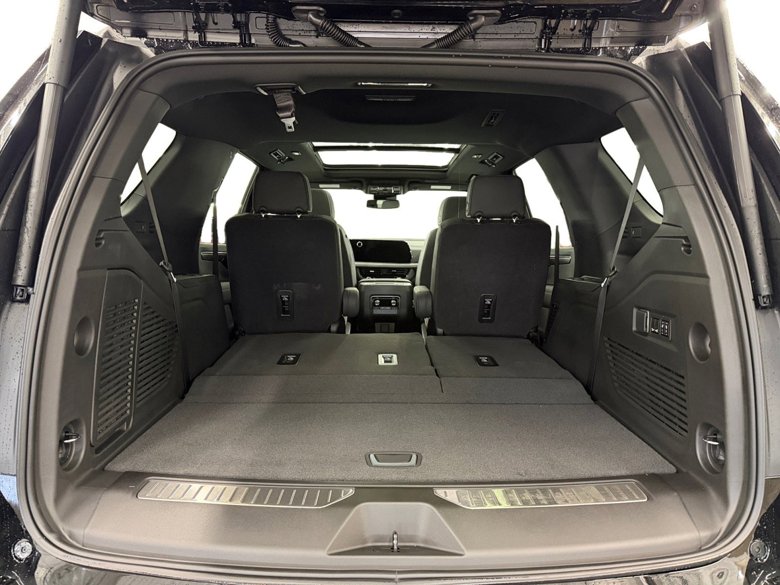 2026 Chevrolet Tahoe Premier - Photo 30