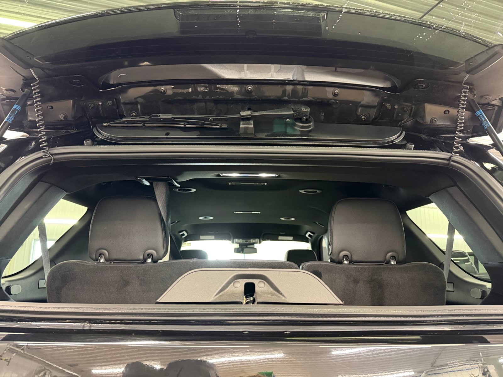 2024 GMC Yukon Denali - Photo 31