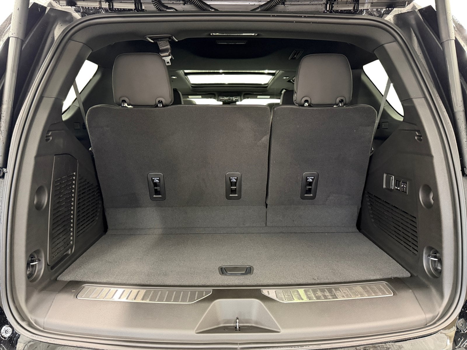 2026 Chevrolet Tahoe Premier - Photo 29