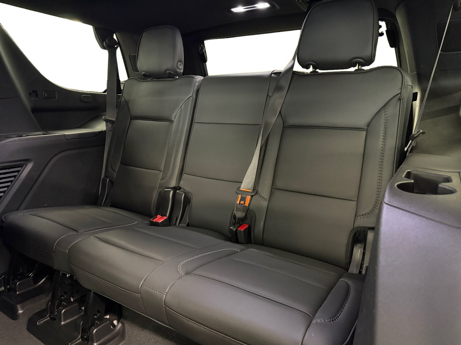 2024 GMC Yukon Denali - Photo 11