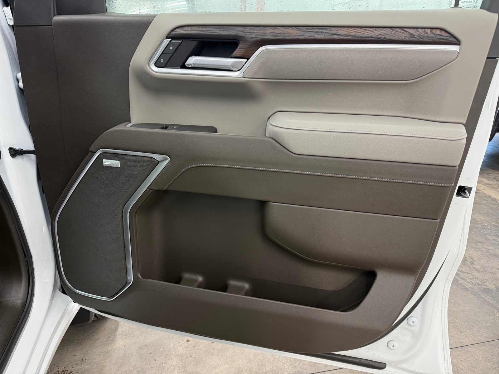 2026 GMC Sierra 1500 SLT - Photo 27
