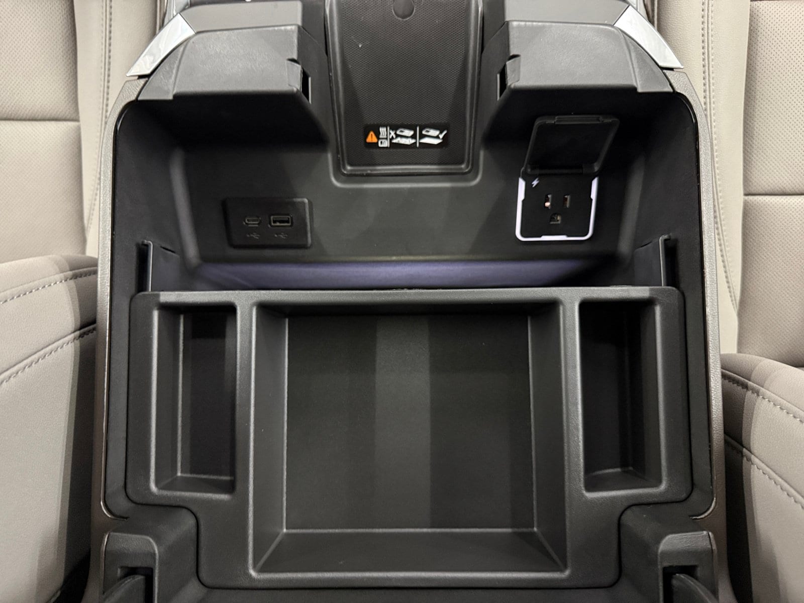 2026 GMC Sierra 1500 SLT - Photo 22