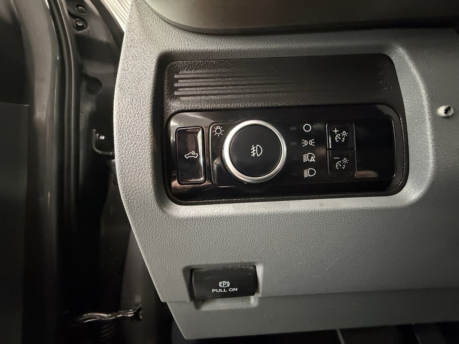 2023 Ford F-250 Super Duty XLT - Photo 22