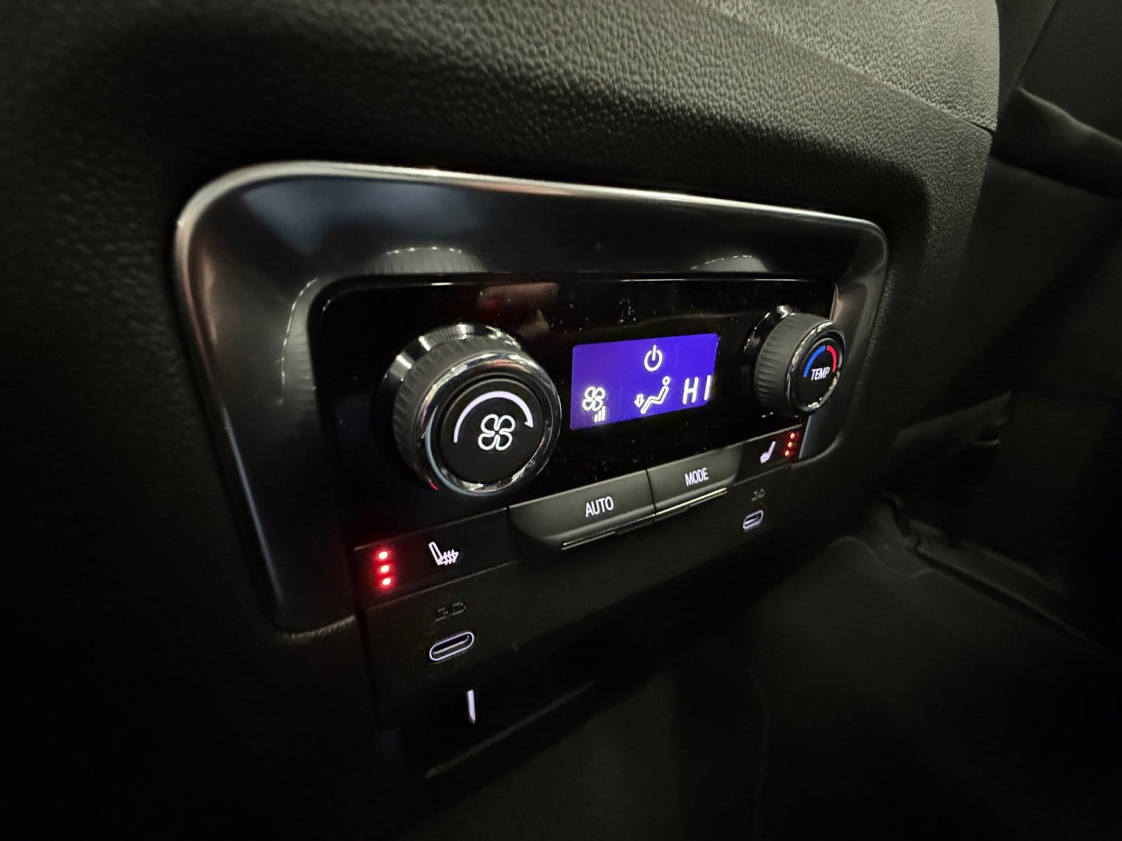 2026 Chevrolet Tahoe Premier - Photo 23