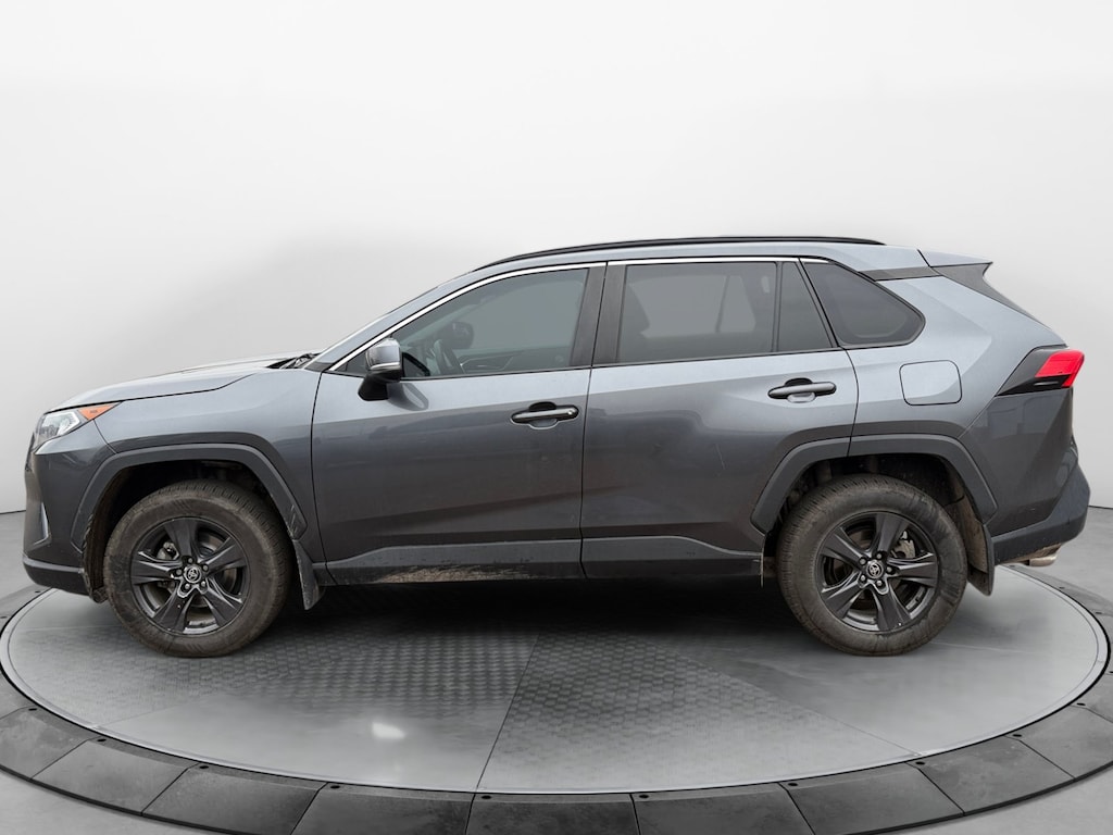 Used 2021 Toyota RAV4 XLE SUV