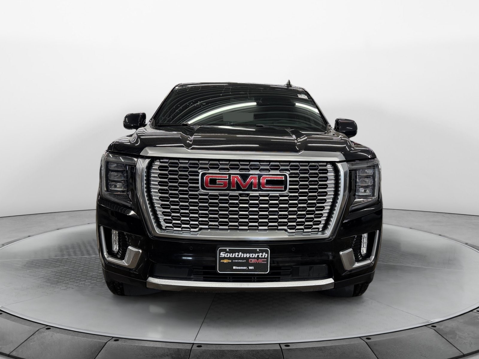 2024 GMC Yukon Denali - Photo 7