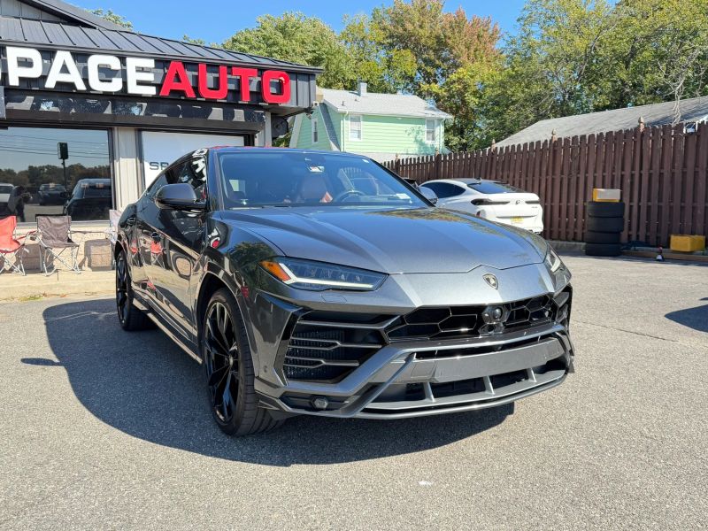Used 2019 Lamborghini Urus Sport Utility 4D SUV