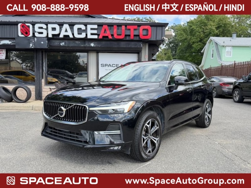 Used 2022 Volvo XC60 B5 Momentum Sport Utility 4D SUV