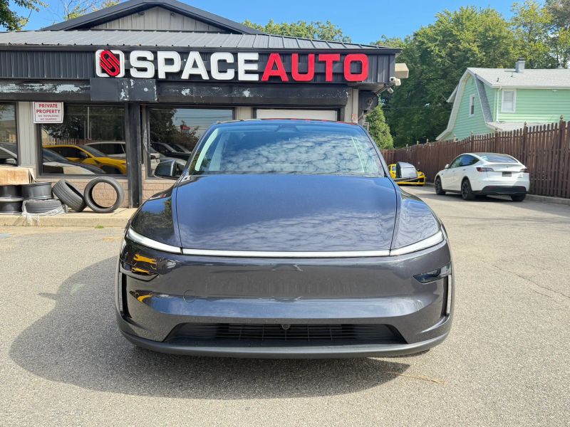 Used 2026 Tesla Model Y Long Range Sport Utility 4D SUV