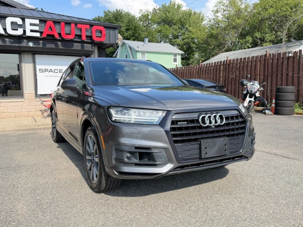 Used 2019 Audi Q7 55 Tfsi Prestige Sport Utility 4D SUV