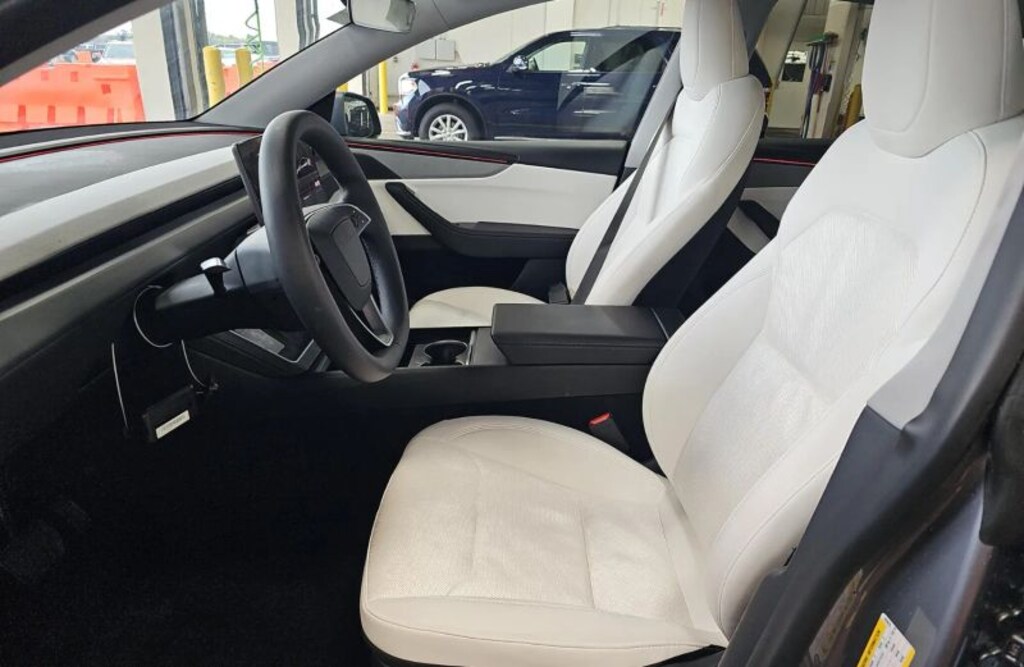 Used 2026 Tesla Model Y Long Range Sport Utility 4D SUV