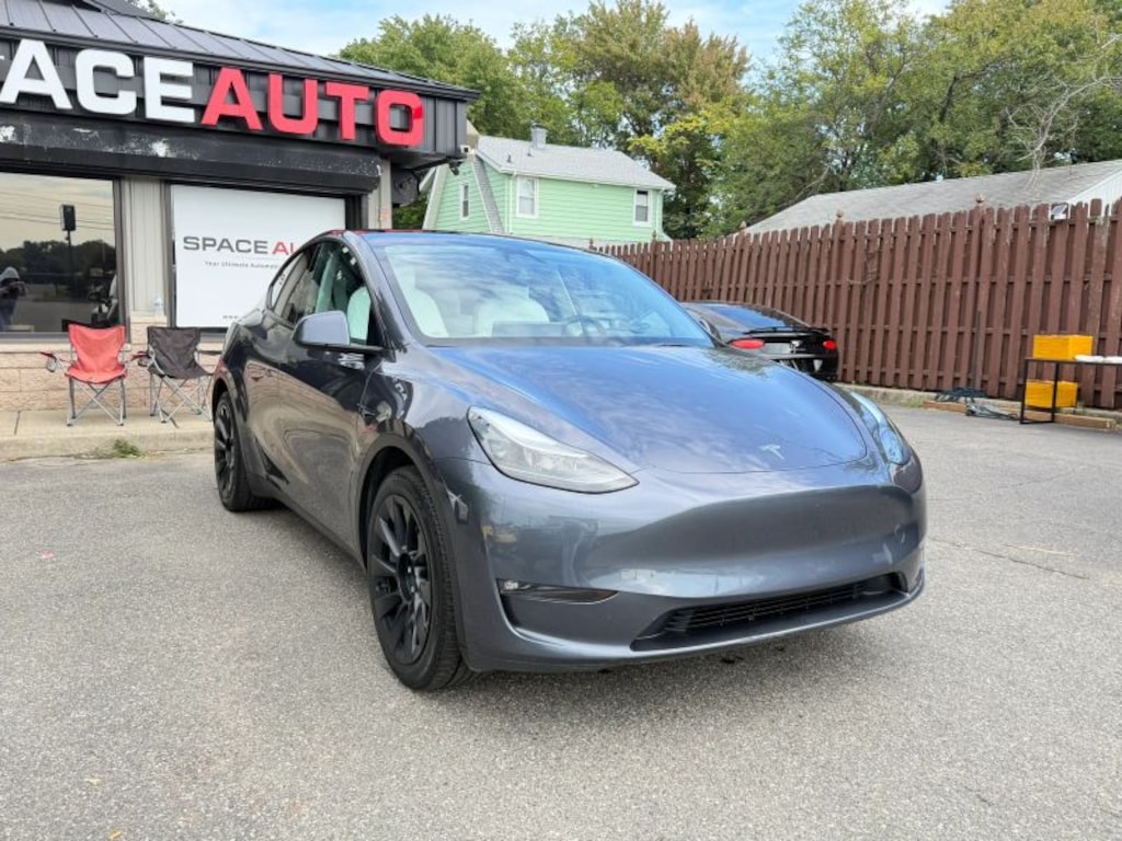 Used 2023 Tesla Model Y Long Range Sport Utility 4D SUV