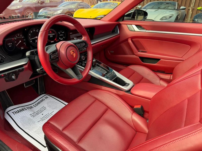 2022 Porsche 911 GTS - Photo 15