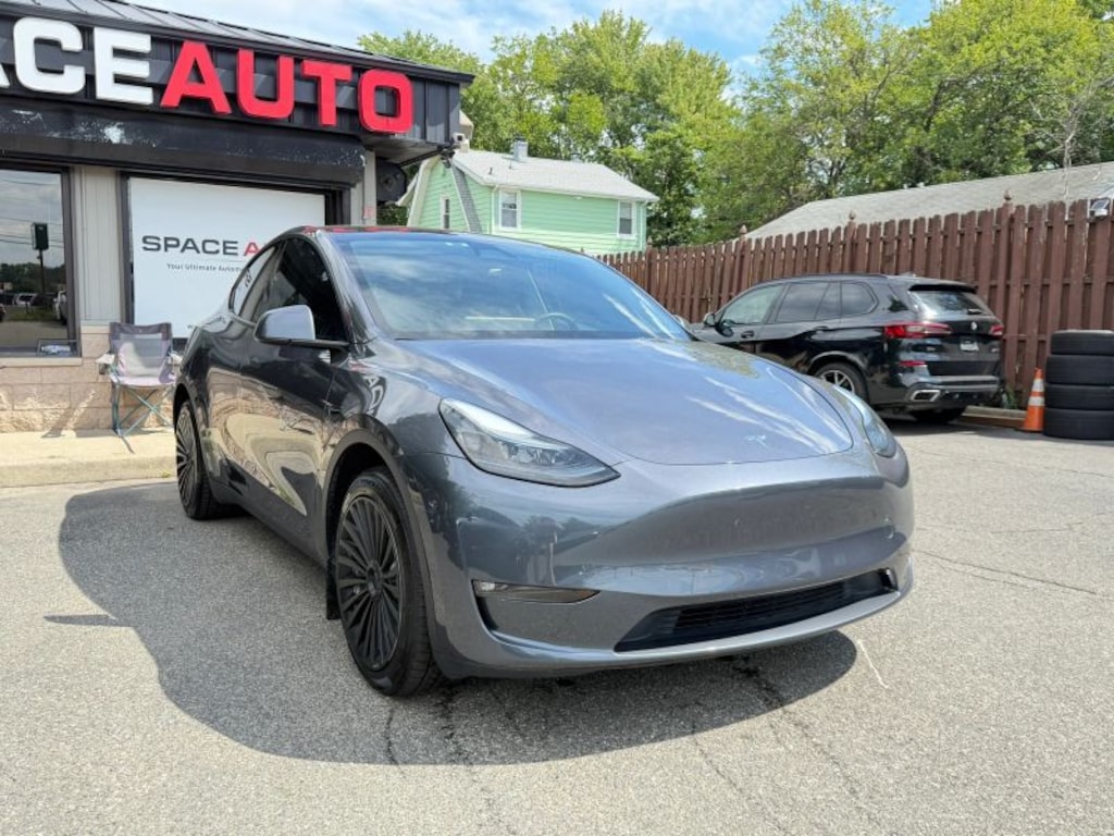 Used 2023 Tesla Model Y Long Range Sport Utility 4D SUV