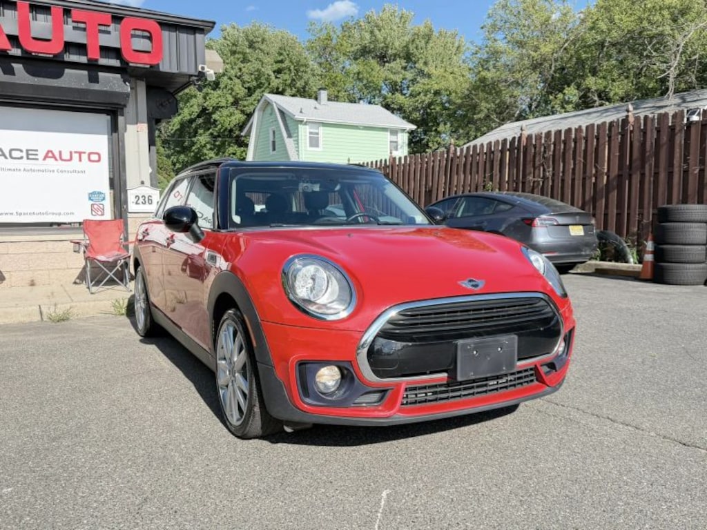 Used 2016 MINI Clubman Cooper Hatchback 4D Hatchback