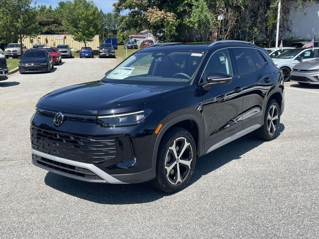 New 2026 Volkswagen Tiguan 2.0T SE
