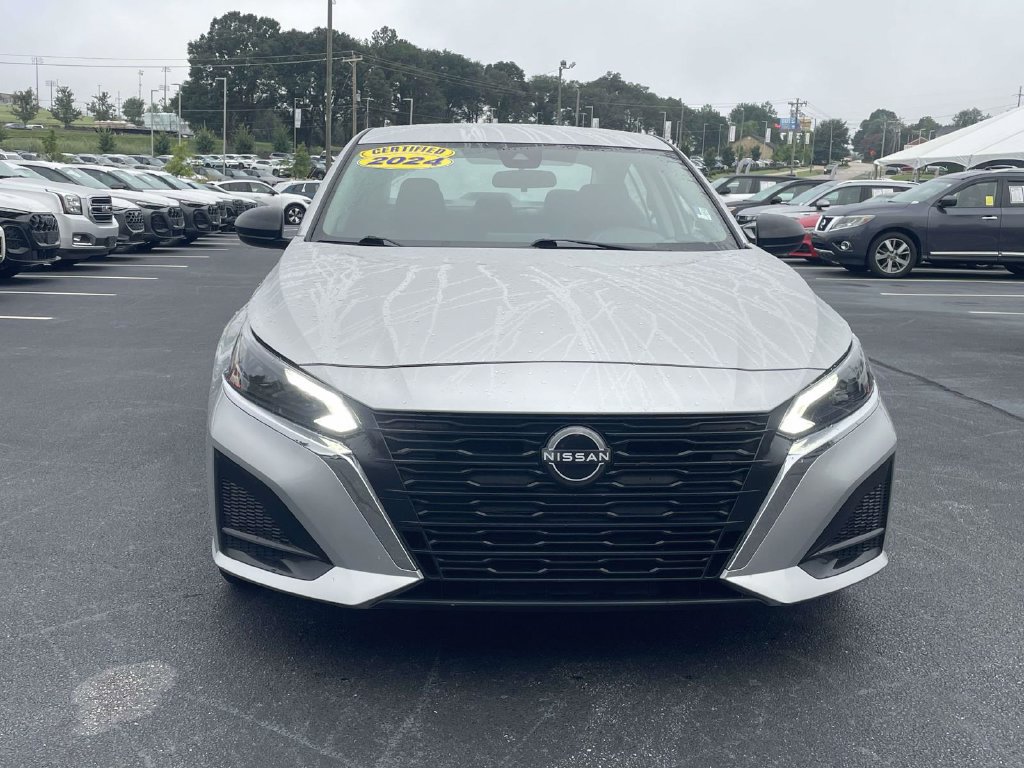 Used 2024 Nissan Altima 2.5 SV