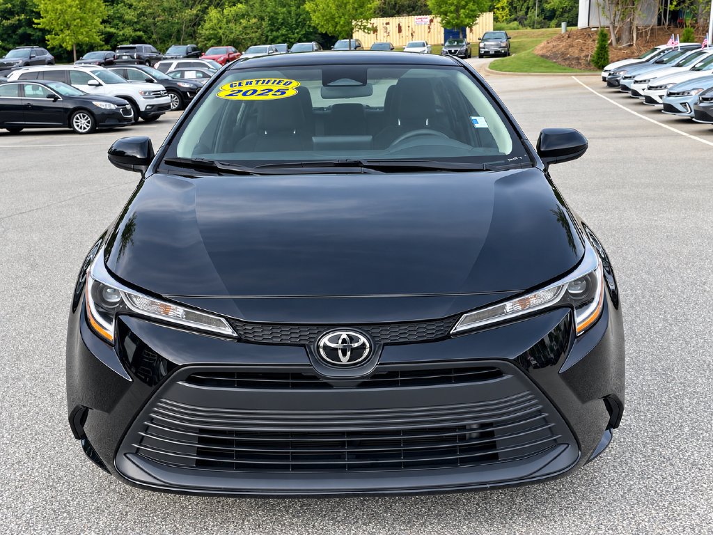 Used 2025 Toyota Corolla LE