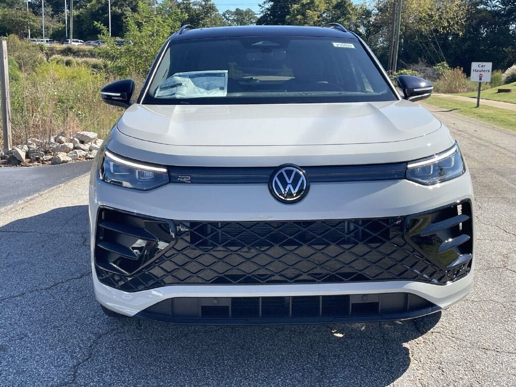 New 2026 Volkswagen Tiguan 2.0T SE R-Line Black