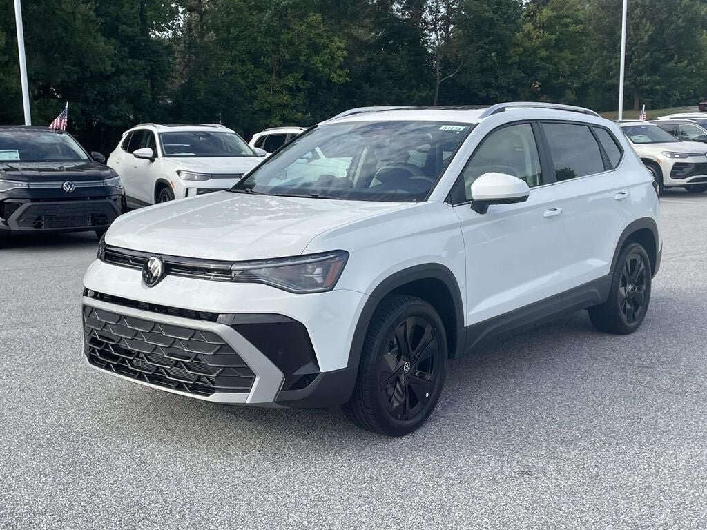 New 2026 Volkswagen Taos 1.5T SE