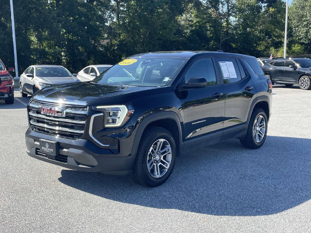 Used 2025 GMC Terrain Elevation