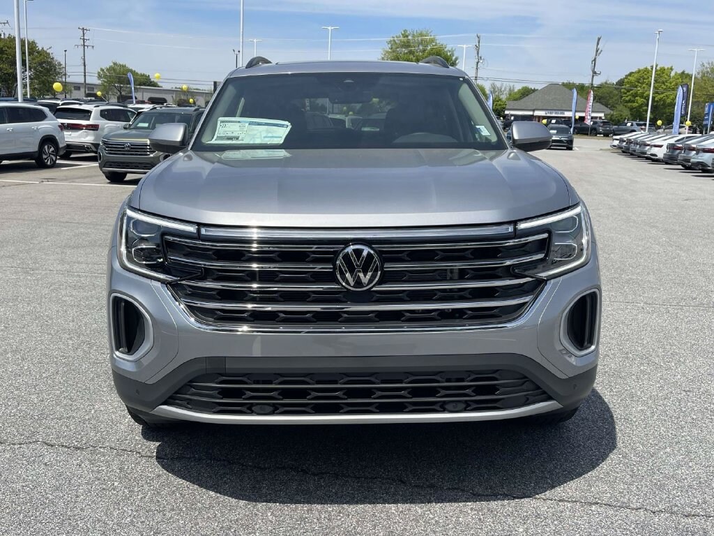 New 2026 Volkswagen Atlas 2.0T SE W/TECHNOLOGY
