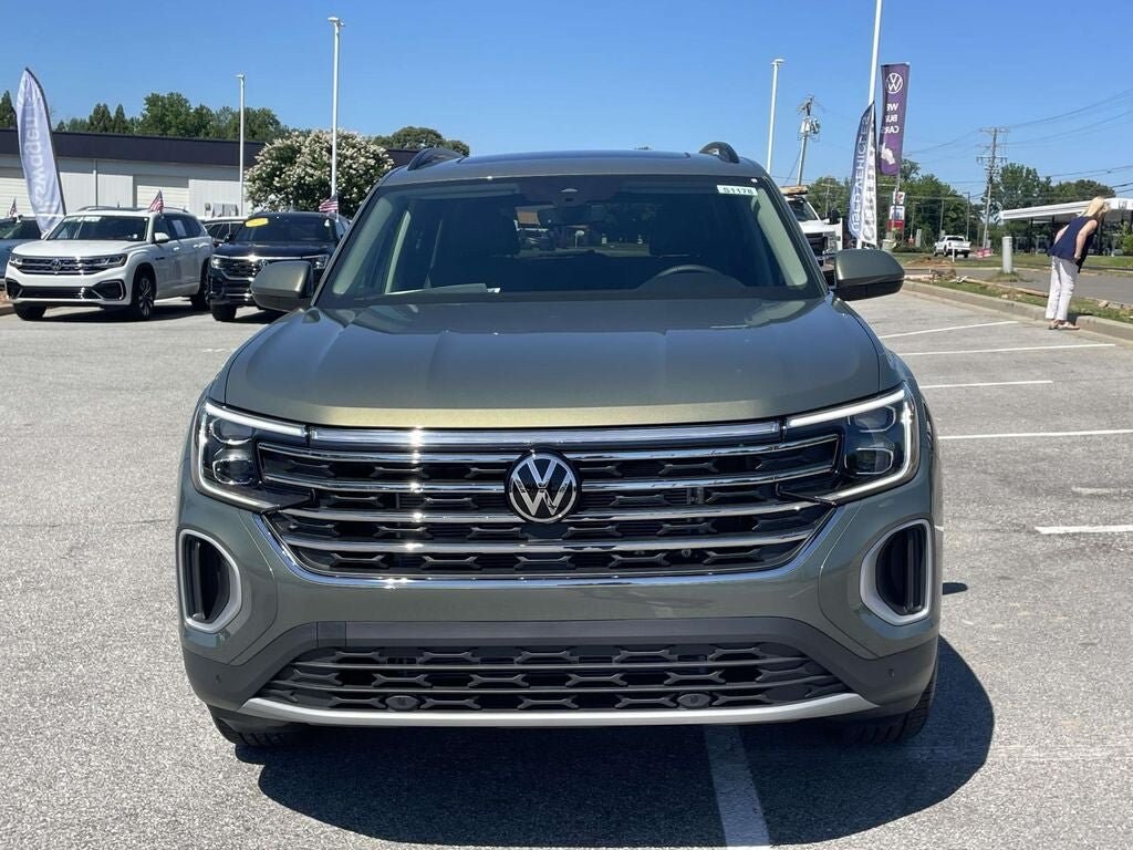 New 2026 Volkswagen Atlas 2.0T SE W/TECHNOLOGY