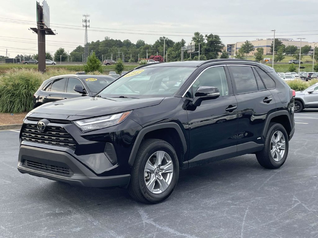 Used 2025 Toyota RAV4 Hybrid XLE