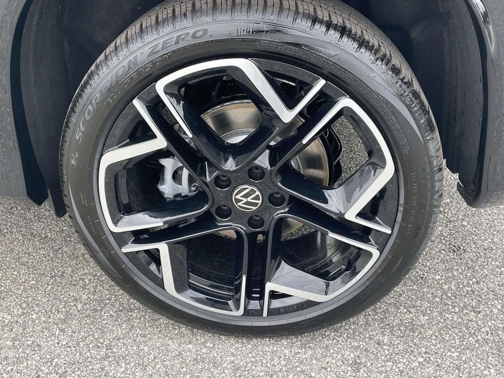New 2026 Volkswagen Tiguan 2.0T SEL R-Line Turbo