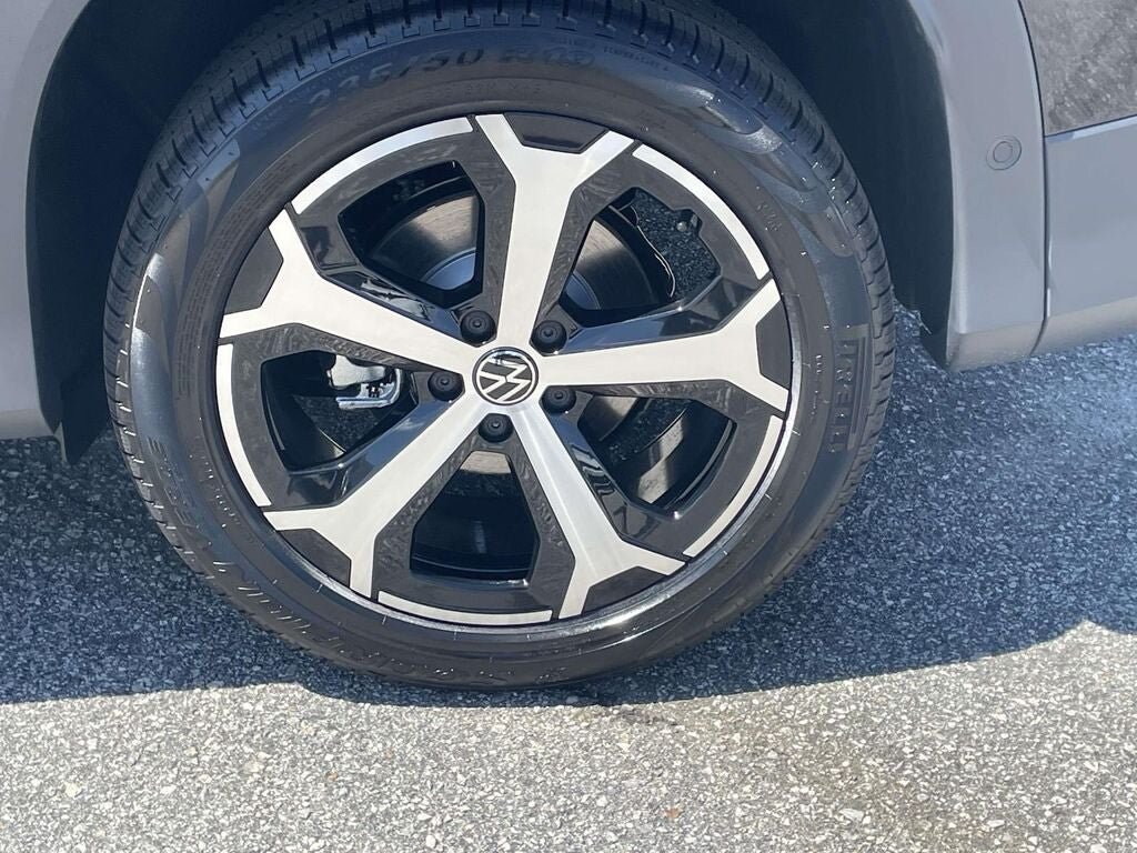 New 2026 Volkswagen Tiguan 2.0T SE