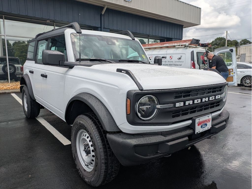 New 2026 Ford Bronco Base SUV