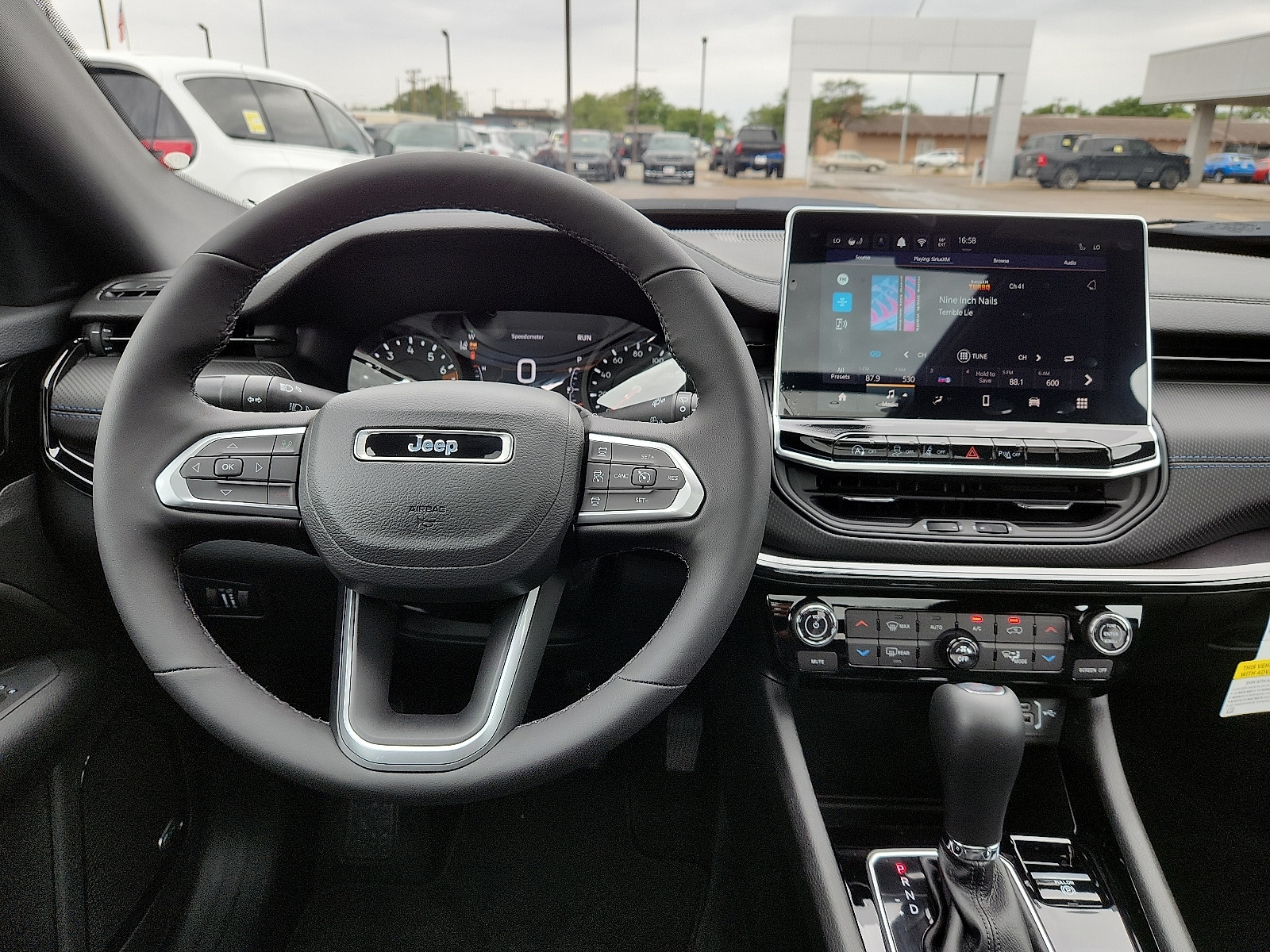 2025 Jeep Compass Limited - Photo 11